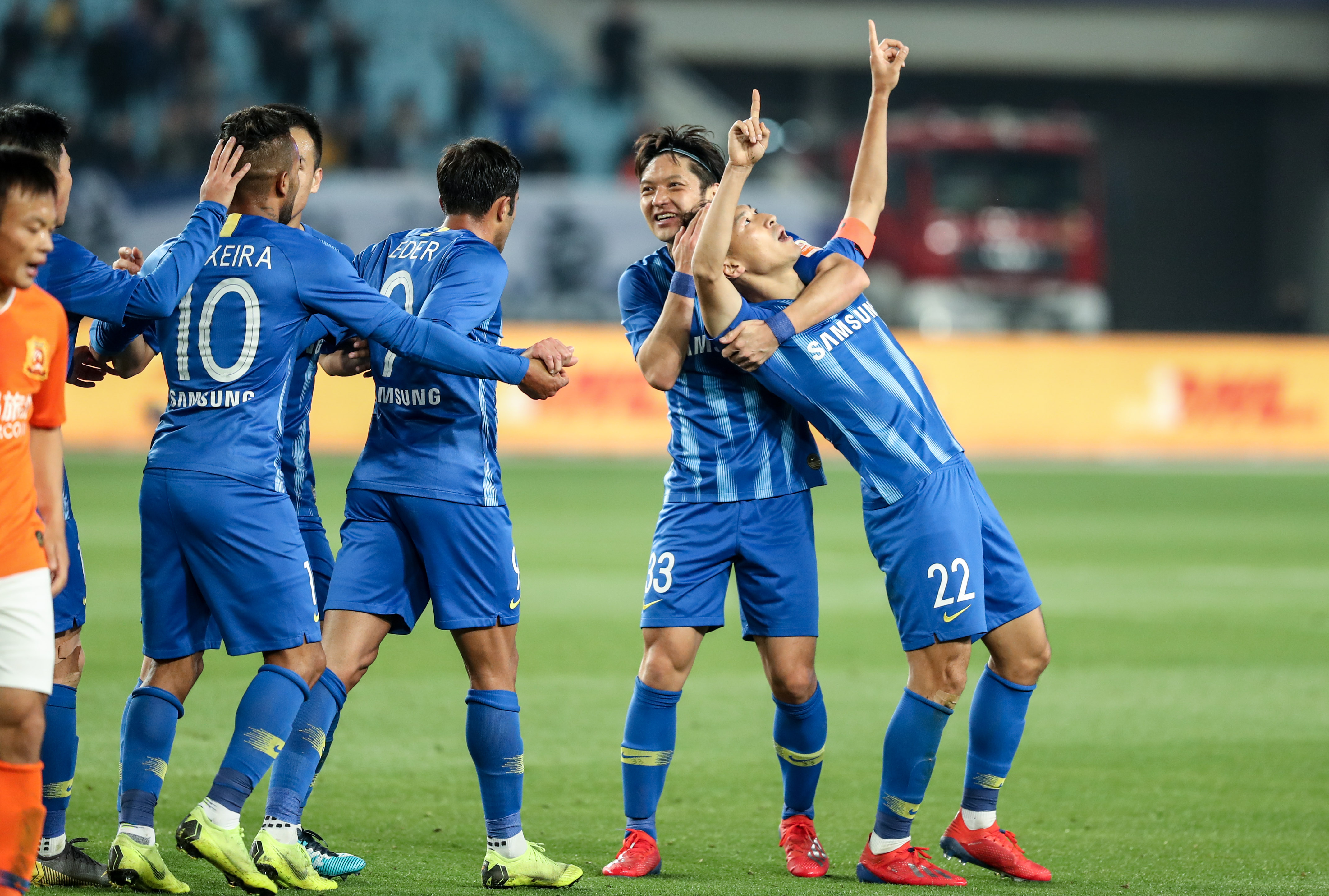 “全城STRIKE——世界冠军保龄球城市巡演·郑州站”举行