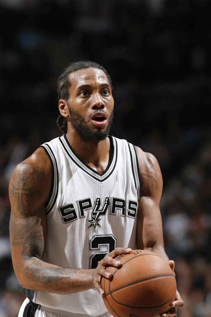 半场战报：汉堡1-0斯图加特，格拉策尔破门