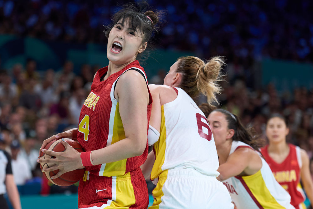 怎么老是你啊！詹姆斯在骑士+热火+湖人都压哨绝杀了步行者！