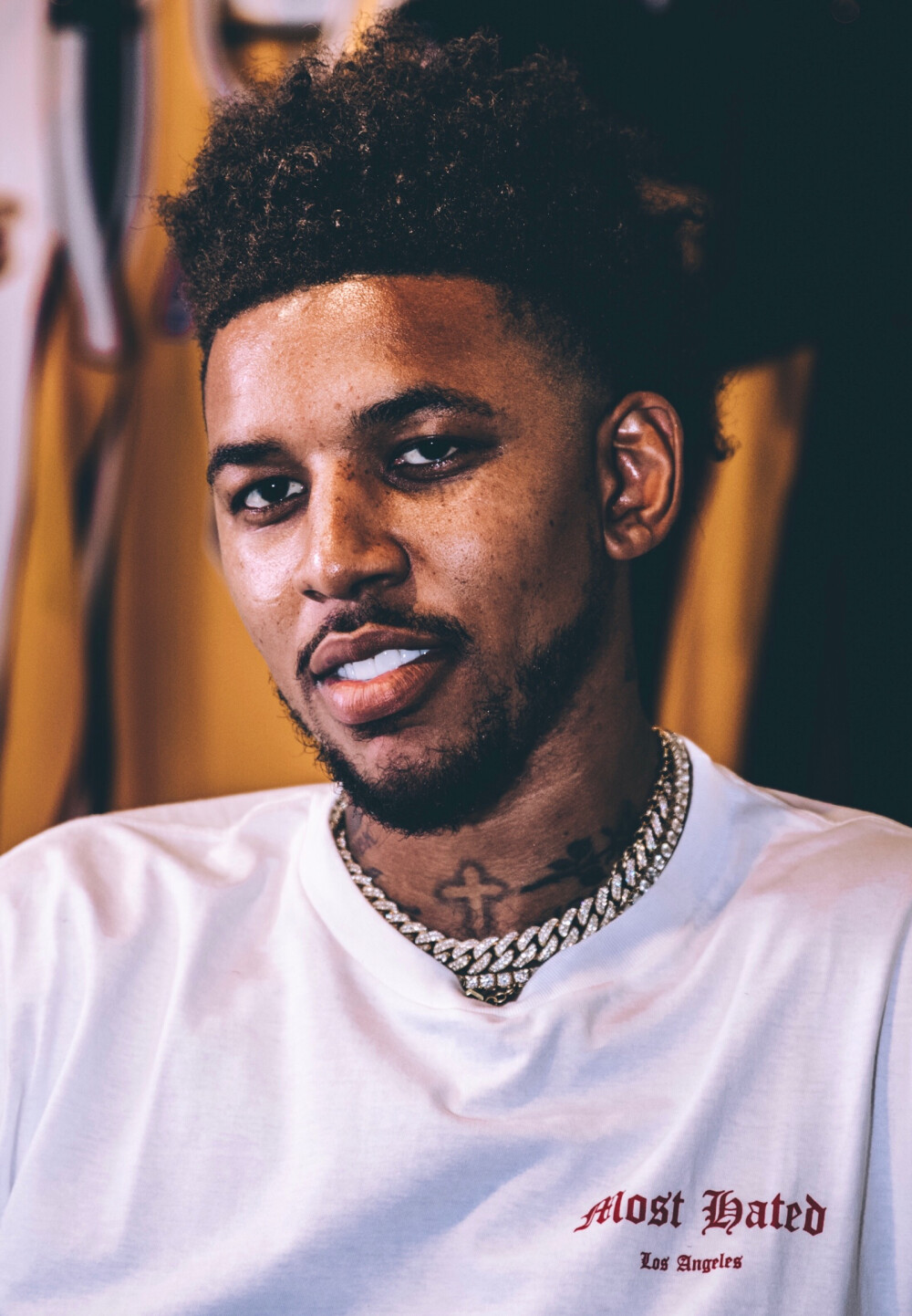 开心坏了，坎塞洛得知即将租借回归巴萨，难掩激动之情