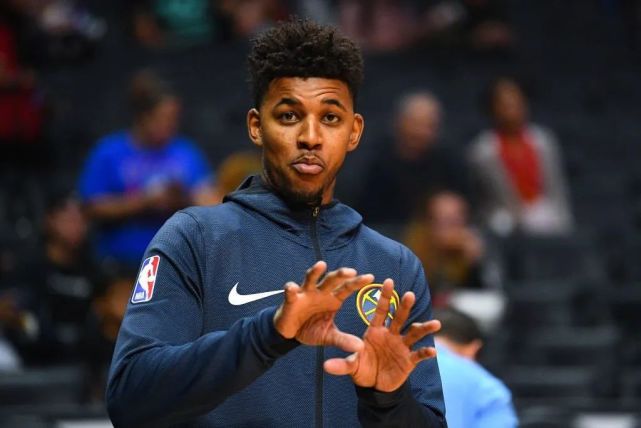 [德甲]送大礼！法兰克福门将自摆乌龙