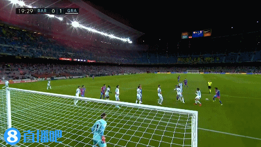 记者：曼联和巴黎已口头报价奥斯梅恩，两队都愿意支付解约金