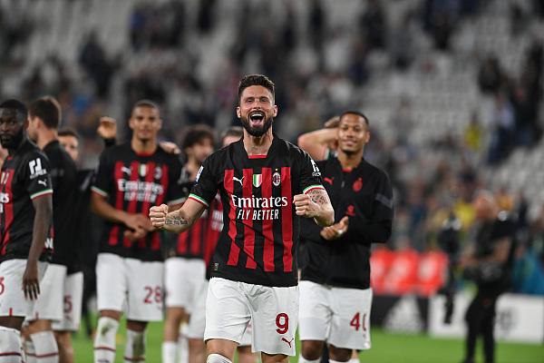 [中超]笑傲新帅对决 新鹏城力克国安