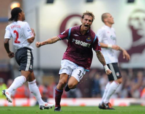 曼联足球俱乐部解雇主教练阿莫林